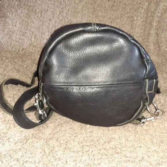 Stone Ridge-Genuine Thick Black Leather-Backpack-2 Back Straps-1 Top Handle-NM - Picture 7 of 8